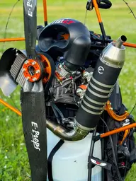 Air Italy - AIRGE Paramotor - Corsair Black Devil Ansicht 9