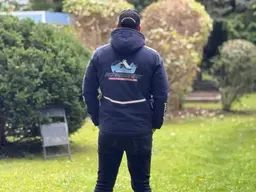 Paramaniac Shop jacket - multifunctional, detachable hood, many pockets and details view 3