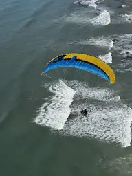 APCO F7 training and beginner paramotor wing view 5